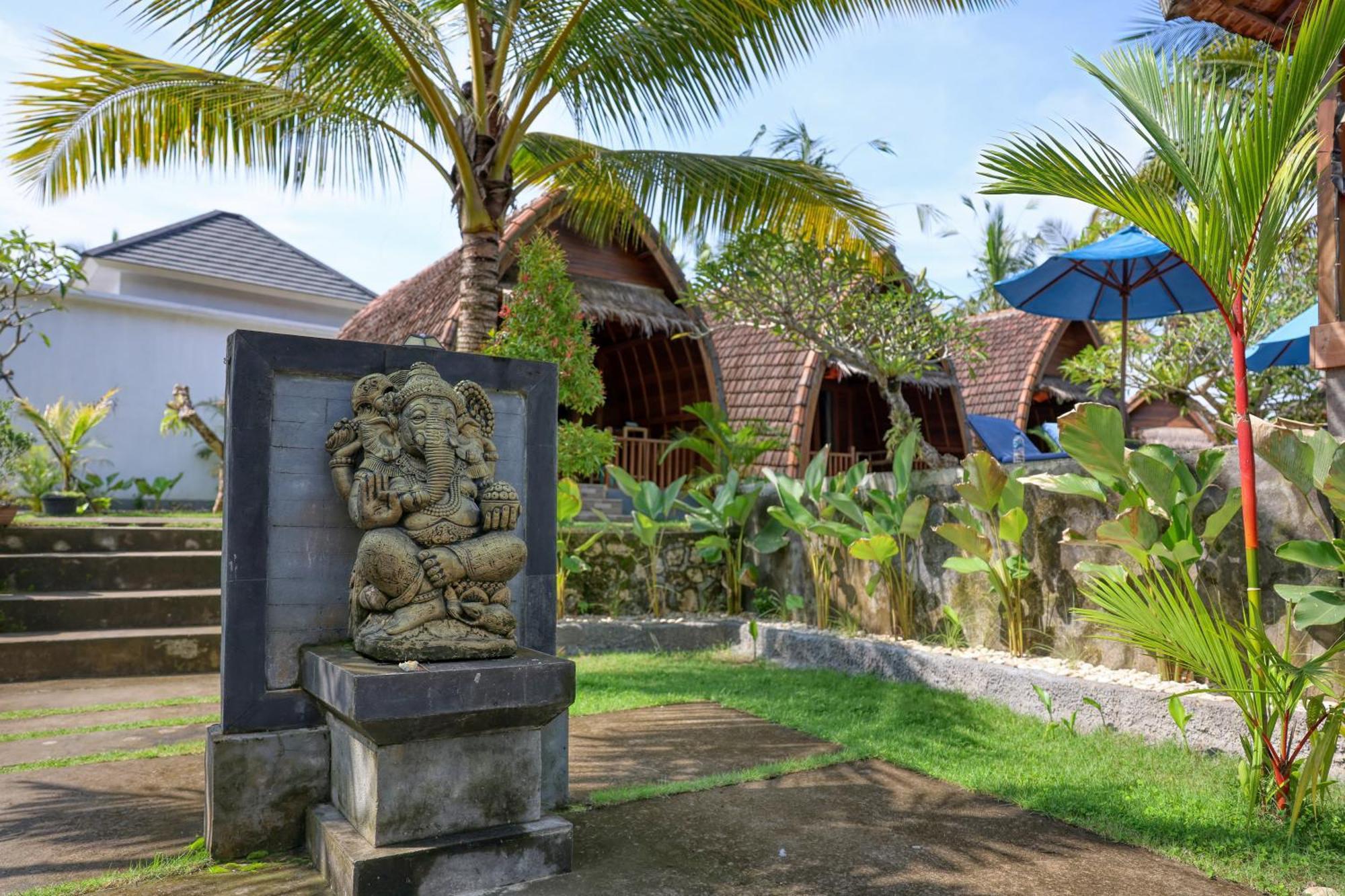 Kelingking Tatakan Bungalow Batumadeg Bagian luar foto